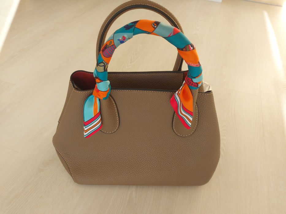 Nowa, elegancka torebka