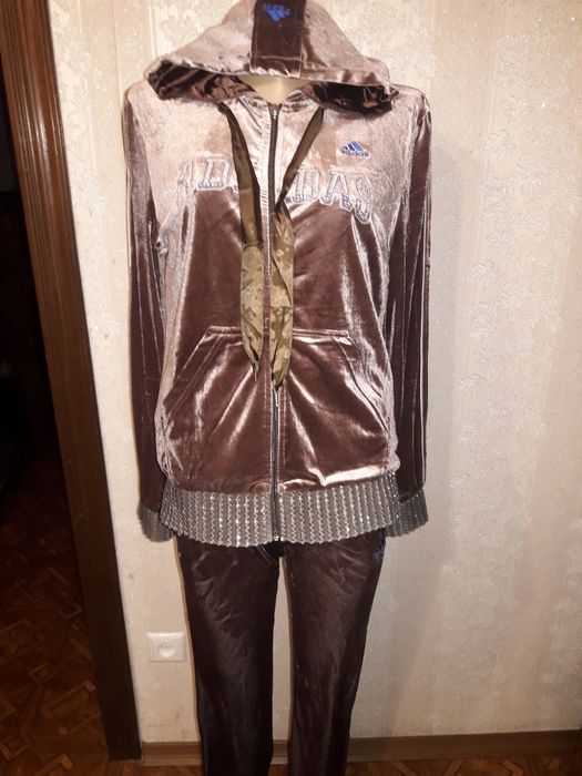 Спортивный костюм разм.44 - 46