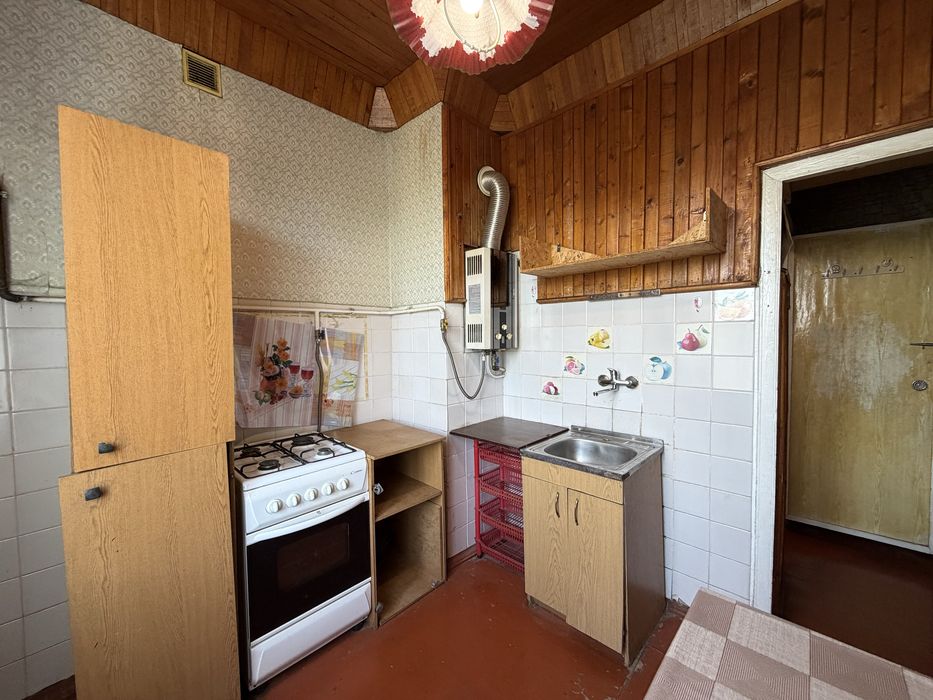 Продаж 2-кімнатної квартири вул. Вадима Гурова, 11