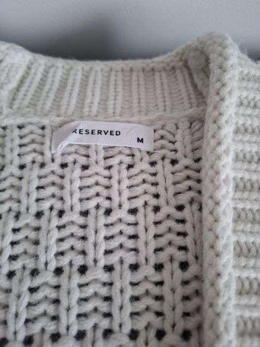 Biały kardigan Reserved
