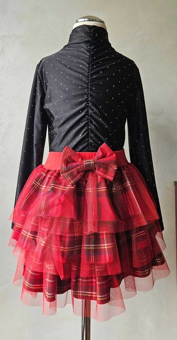 Elegancka czarna bluzka dla dziewczynki 8 lat