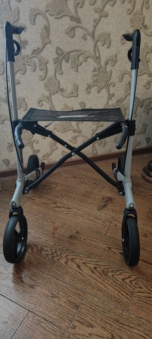 Ходунки, ролатор,  роллери, легкі, GEMINO 20 Sunrise Medical, дo 150 к