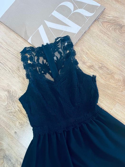 H&M piękna czarna sukienka koronkowa elegancka