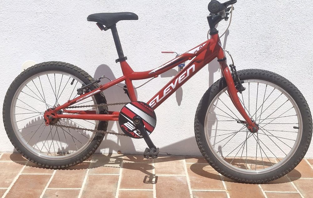 Bicicleta júnior Eleven Play com rodas de 20 polegadas