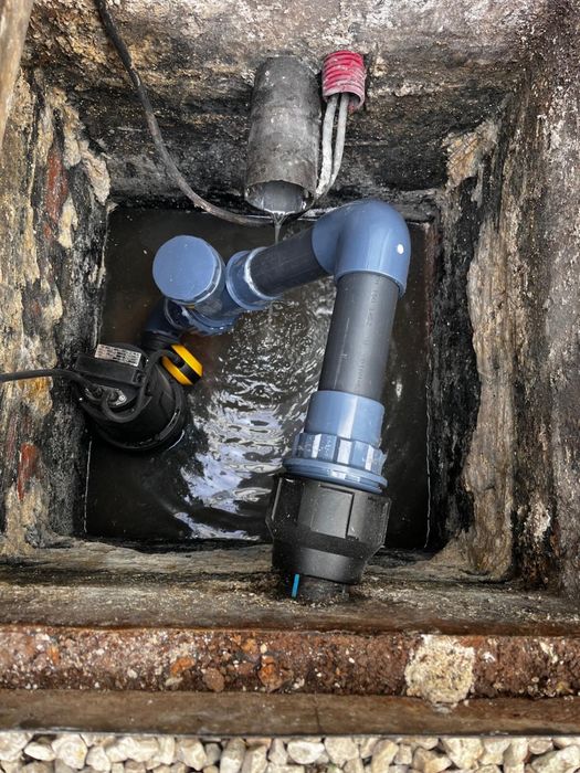 Instalação e reparação de bombas de Esgoto