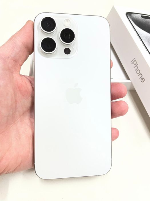 iPhone 15 Pro Max 256Gb Titanium White c/novon
