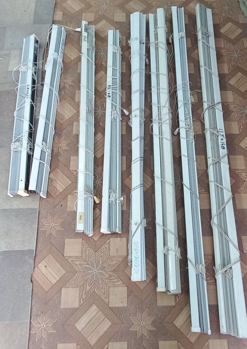 Продам білі жалюзі в розмірах