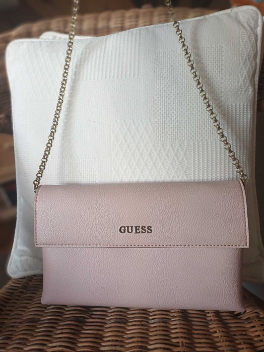 Mala Guess usada uma vez