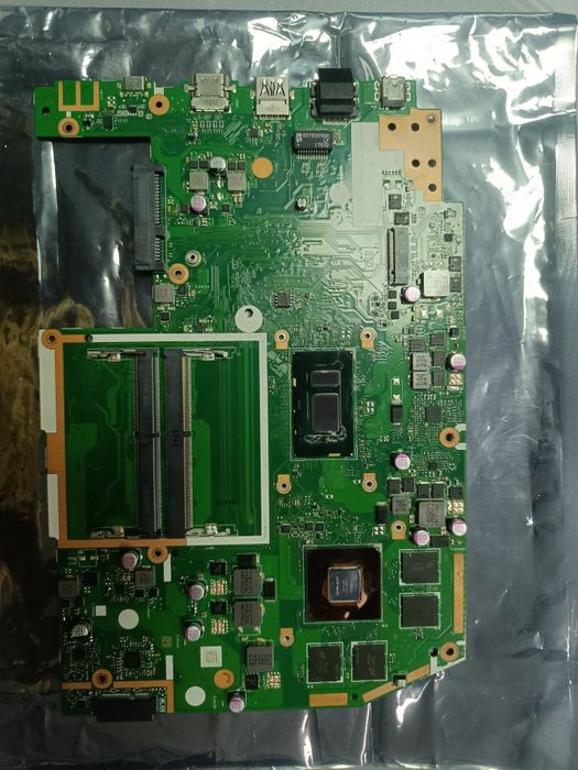 Asus X570UD(мат.плата под ремонт)