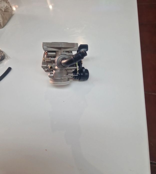 Carburador 49cc/50cc completo com filtro de ar – Novo