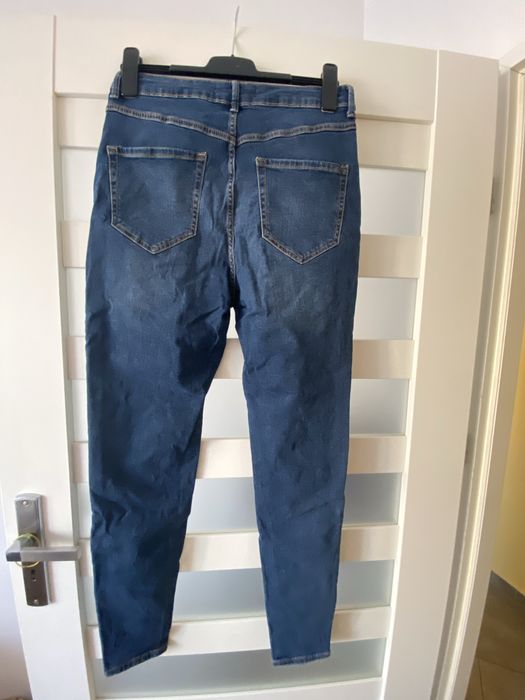 Spodnie dzinsowe reserved 44