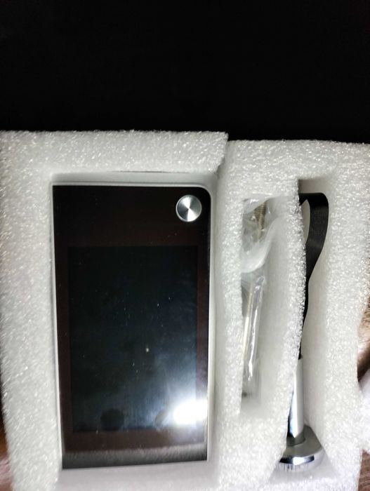 WIZJER elektroniczny z KAMERĄ  LCD 3,5 cal.