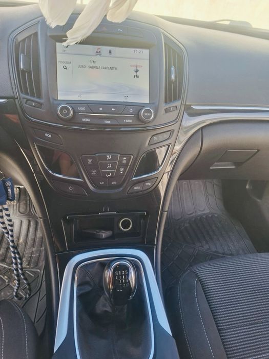 Opel insignia sports tourer — photo 5