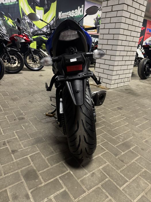 Японский мотоцикл Suzuki GSX-S1000  2016