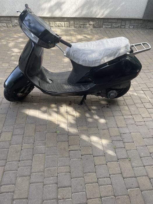 Продам мопед Honda Lead 90куб