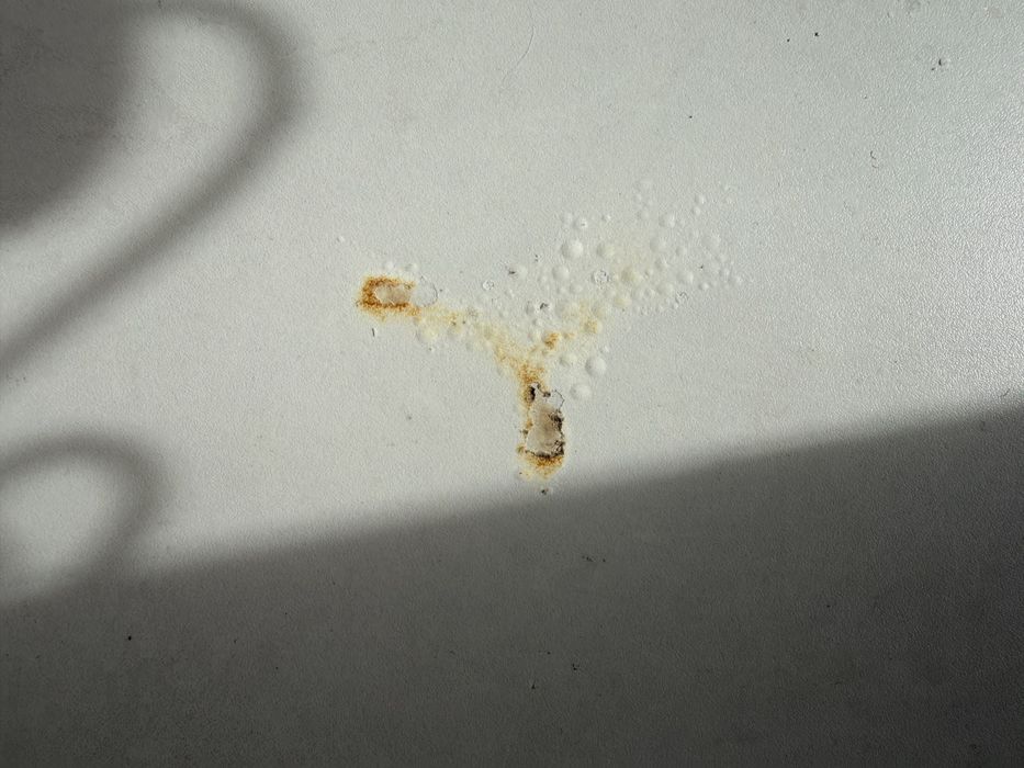 Escrivaninha em L com gavatas moviveis
