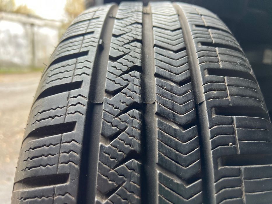 распаровка шины б/у 185/60 R14 Vredestein Quatrac 5
