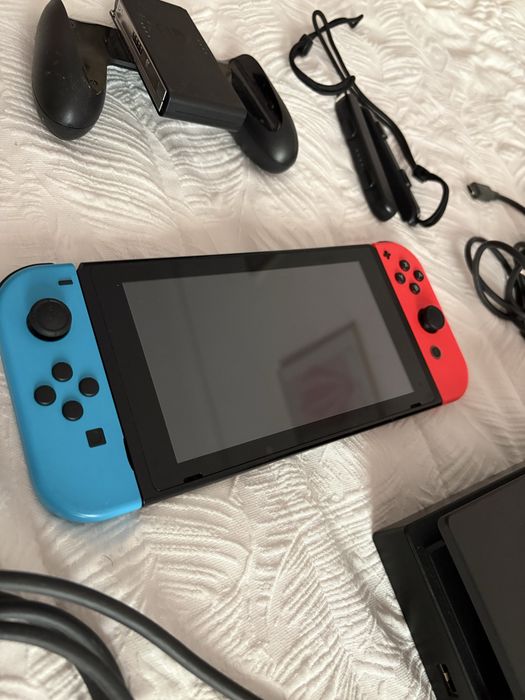 Nintendo Switch Completa + Minecraft + Acessórios Originais