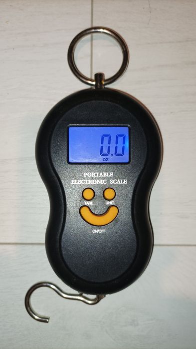 Весы ручные электронные до 50 кг. Ваги.