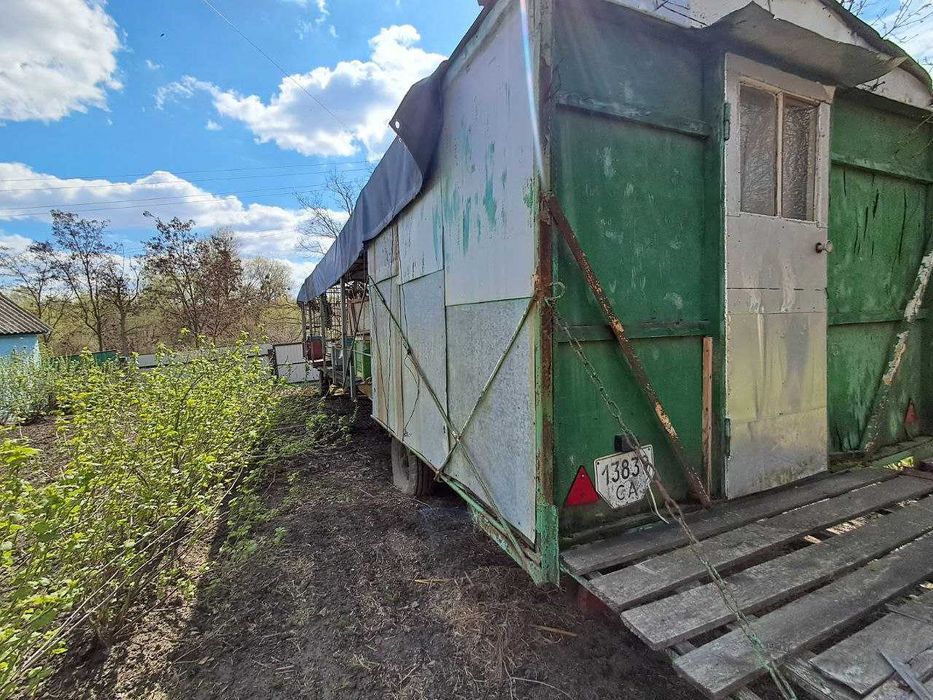 Зареєстрований з номерами Причіп ПАСІЧНИКА на 40 вуликів