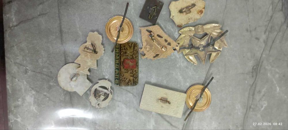 Значки різні за вашу пропозицію