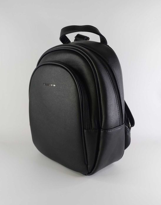 Рюкзак жіночий середній чорний Karlos Marconi