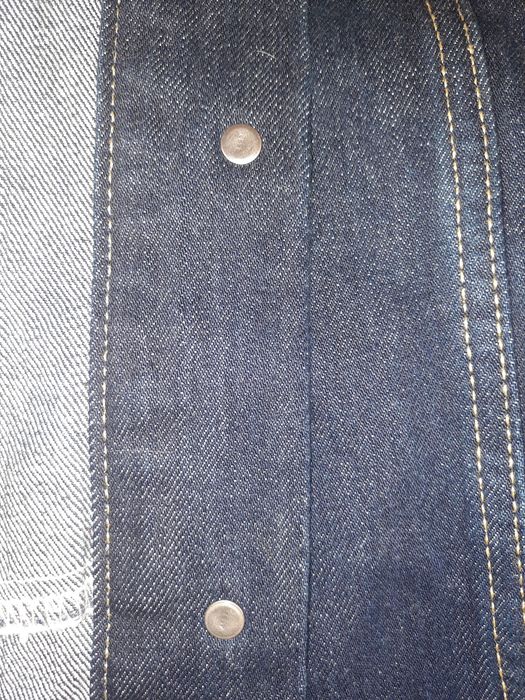 Продам джинсовый пиджак Levi's