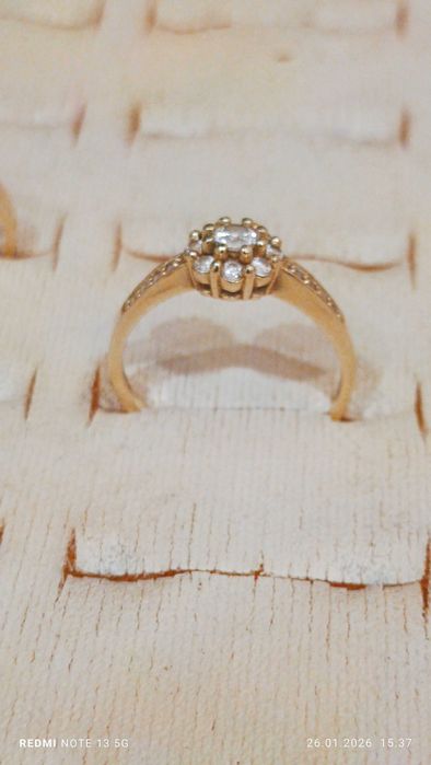 Złoty pierścionek 585