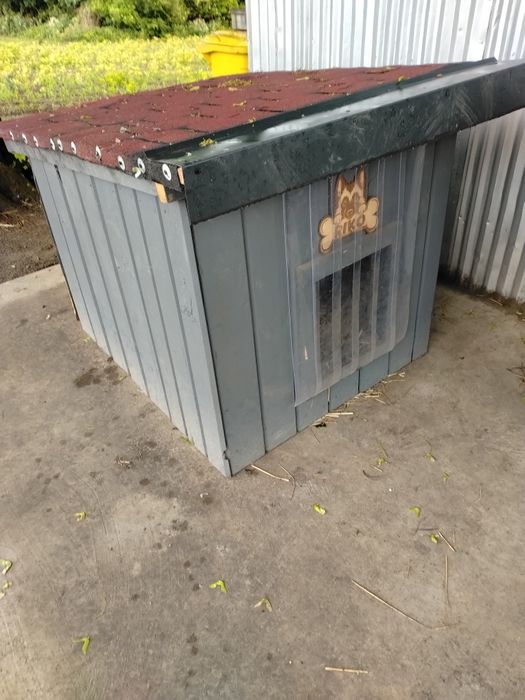 Buda duża dla psa