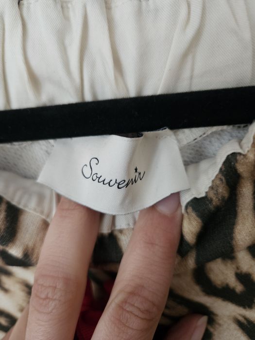 Beżowa spódnica Souvenir cętki pantera