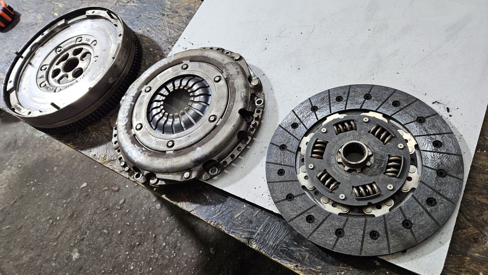 Sprzęgło F40 dwumas dwumasa A20DTH 2.0 cdti opel astra j insignia a