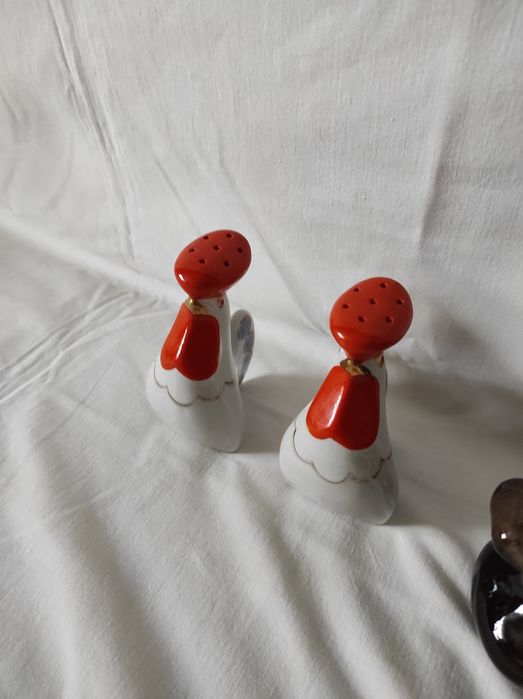 Статуэтки фарфоровые