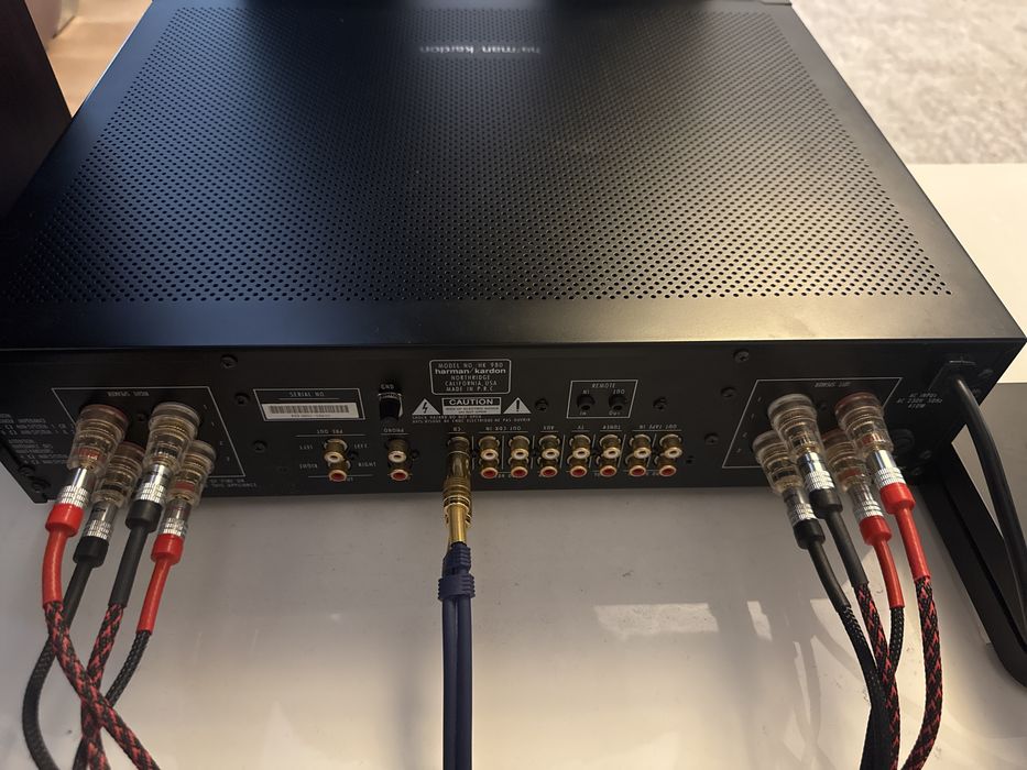 Harman Kardon HK980 - pancerny wzmacniacz stereo  | stan bardzo dobry