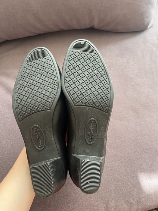 Angielskie buty na obcasie czołenka Fayrelady