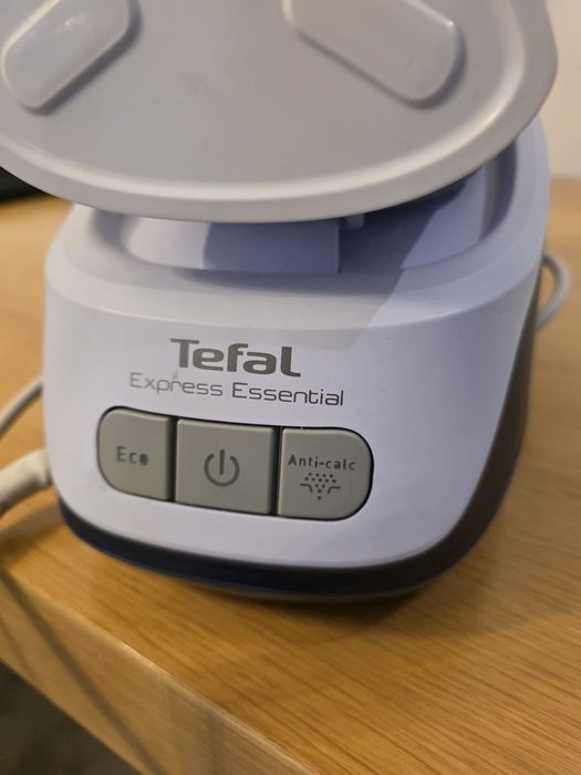 Tefal żelazko stacja parowa
