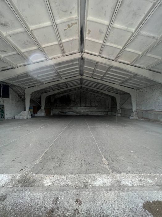 виробничо-складський комплекс — 1 000 м²