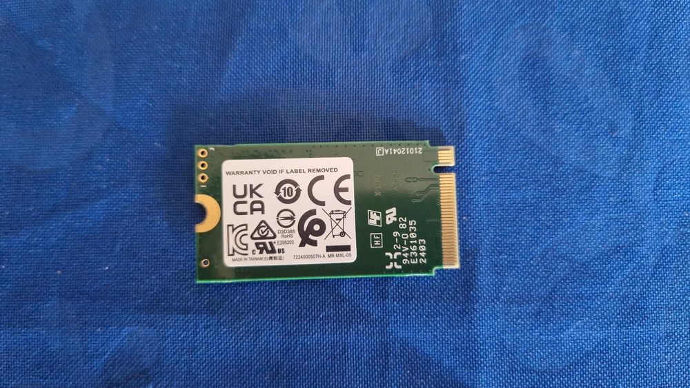 SSD 1TB NVMe M.2 2242 SSSTC CL4 (Kioxia) — formato curto