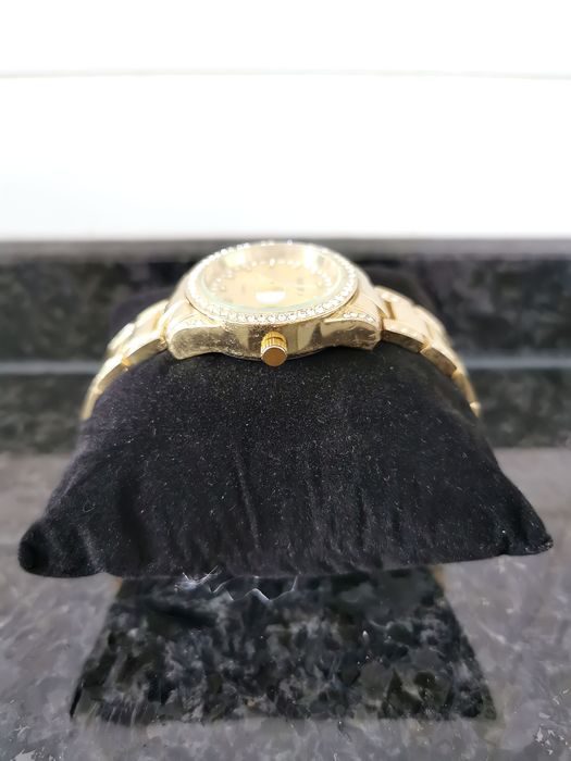 Relógio Vintage Emporia com Bracelete Dourada
