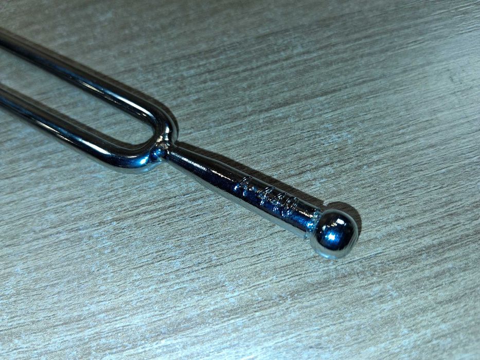 N066 Kamerton Widełkowy A 440 Hz Klasyczny Stroik Do Instrumentów