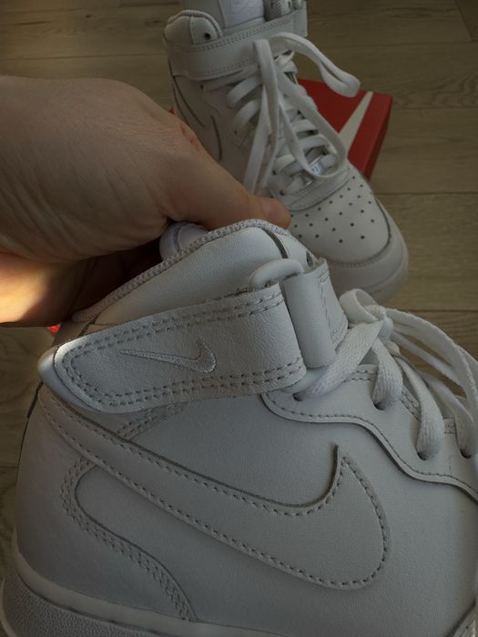 Кросівки жіночі Nike Air Force 1 розмір 39 (24,5 см)