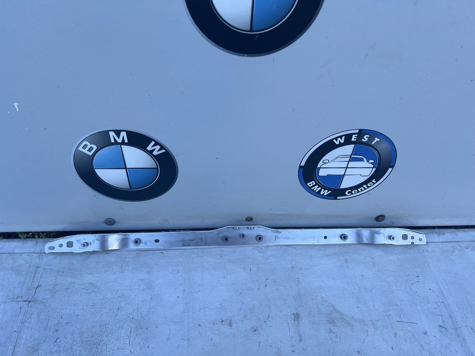 Супорт радіатора верхній bmw g20 g21