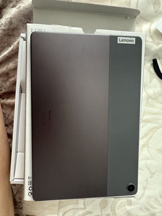 Продам  планшет Lenova Tab M10