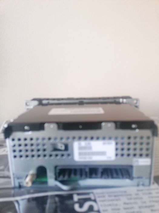 Продам штатну автомагнітолу  з Jeep Patriot