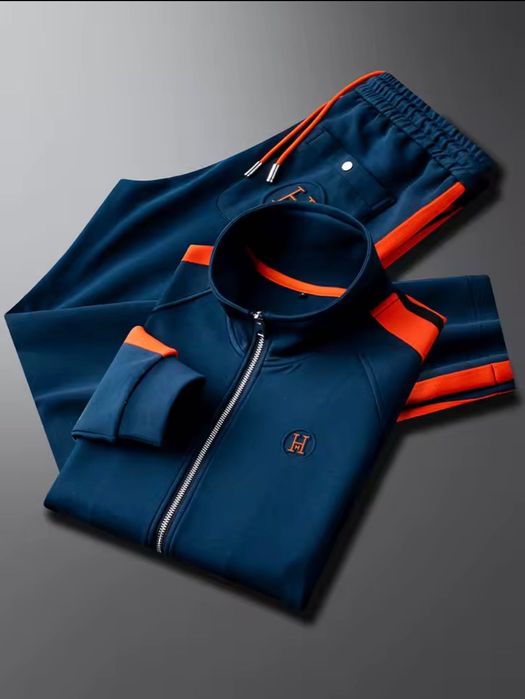 Стильний чоловічий костюм в стилі Гермес