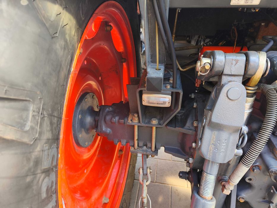 Японський трактор Кубота Kubota M-90