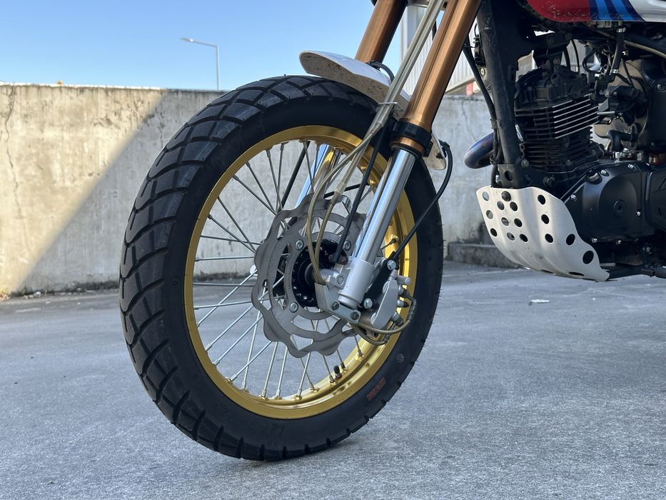 Bullit Hero 125