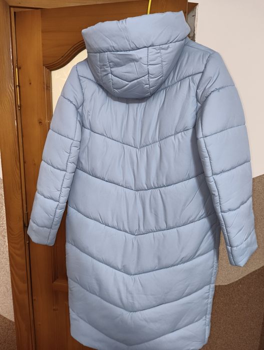 Пуховик зимовий новий