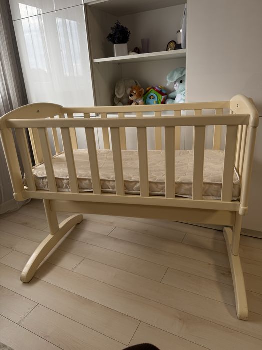 Ліжечко дитяче  розміром 90*60