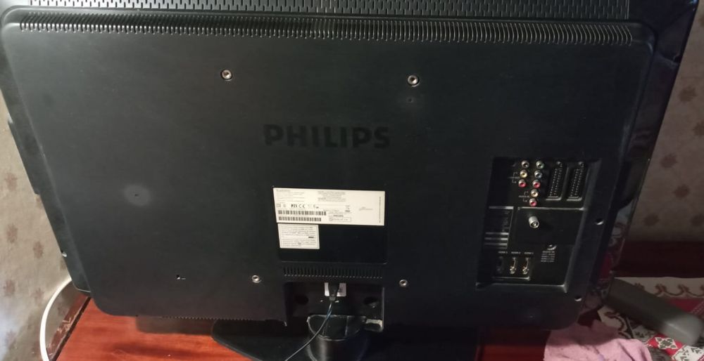 Телевизор PHILIPS  ж/к, диагональ экрана 32"