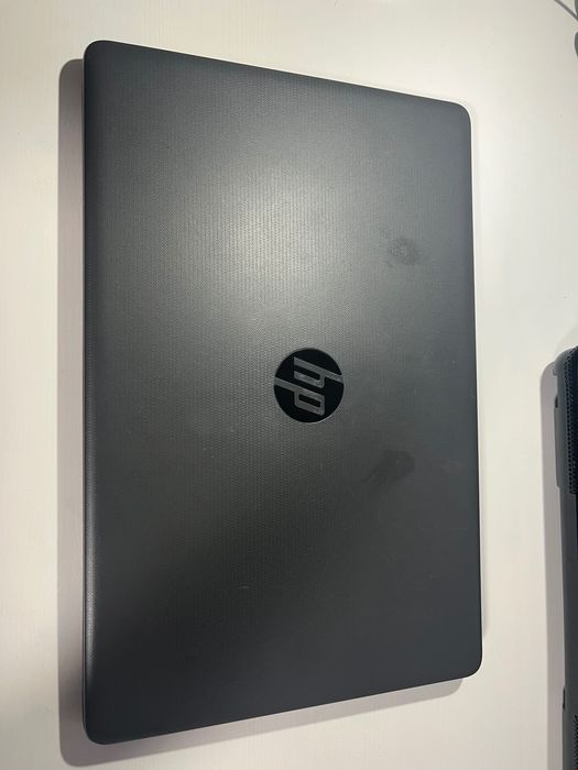 Ноутбук HP 250 G7 б/у у гарному стані